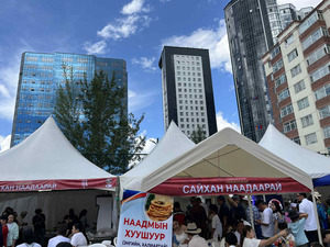 Наадмын хуушуур 3500-4000 төгрөгийн үнэтэй байна